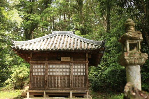 ＜スタッフよりお知らせ＞＜サロン限定＞【六甲山遠隔】 行者としての過去世と先祖の封印を解き、自分力を取り戻すセッション